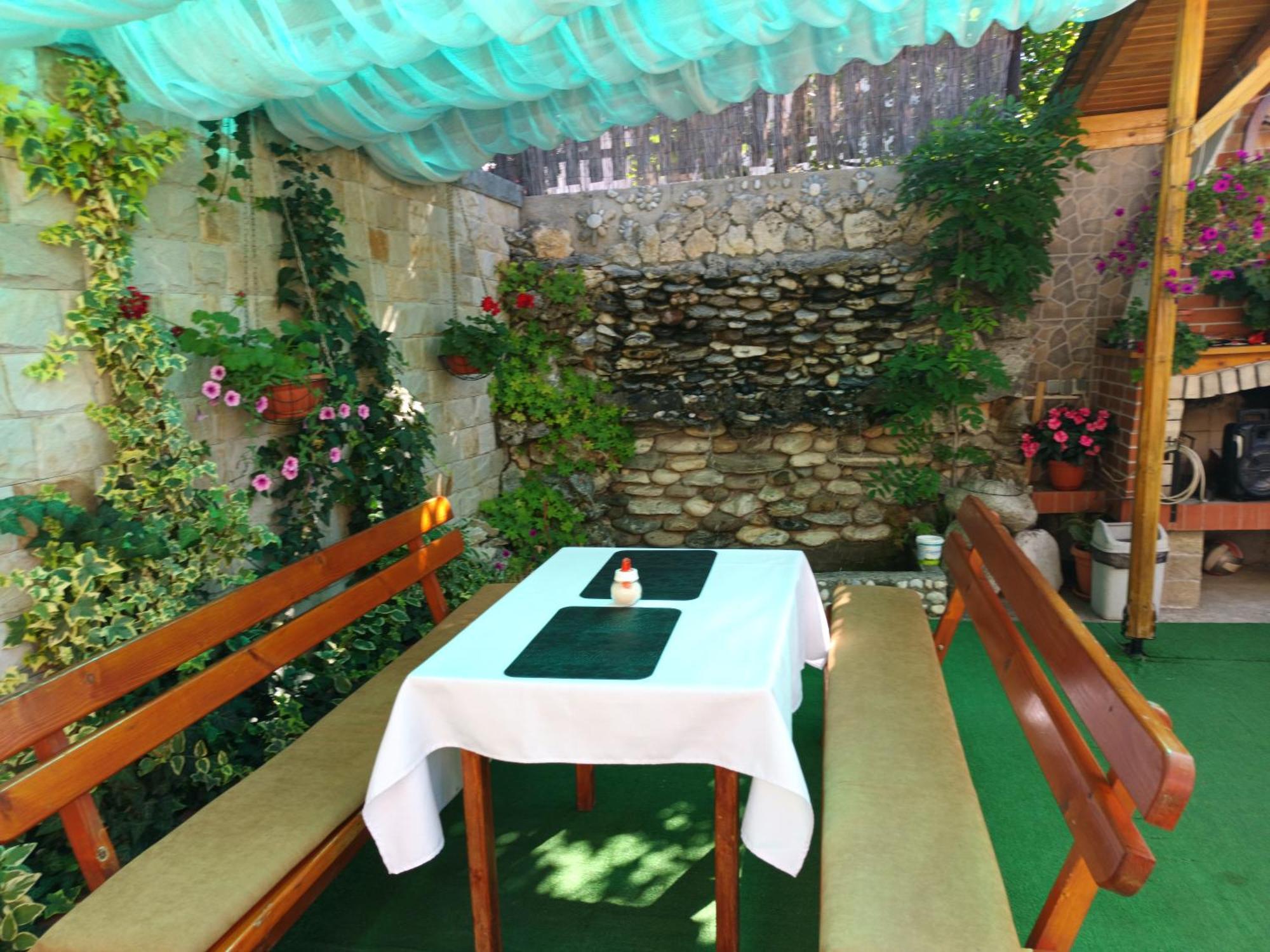 Guest House Stoletnika Iagodina Exterior foto